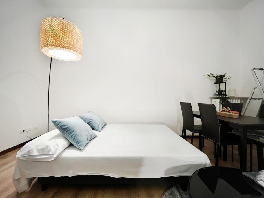 20 Min Duomo *Design Apartment* Milano Eksteriør bilde